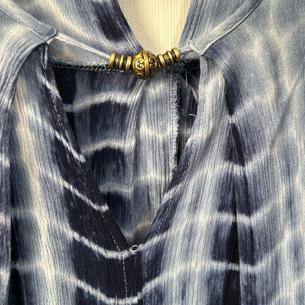 Umgee top. Oversized. 3/4 length sleeves. Blue. Size M. - Picture 3 of 9